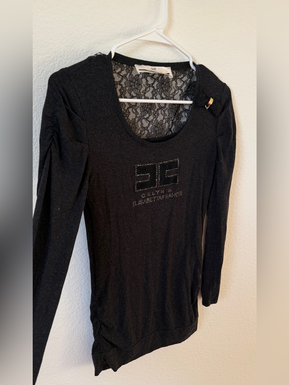 Black Long-Sleeve Scoop Neck Top